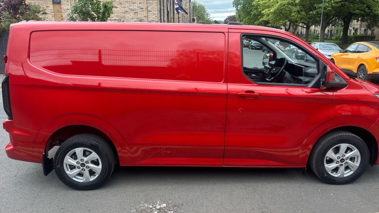 Ford Transit Custom 320 L1 Diesel Fwd 2.0 EcoBlue 136ps H1 Van Limited